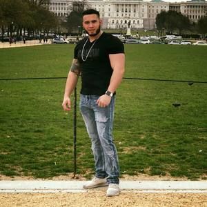 Meet your Posher, Elvis